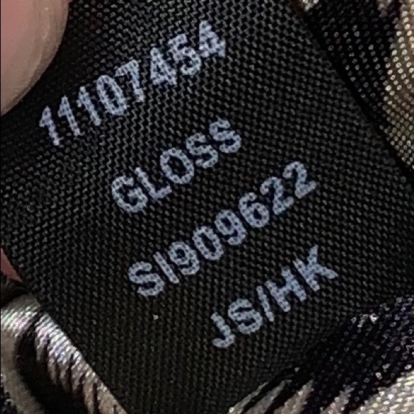 Guess Marciano Gloss purse - Picture 7 of 7